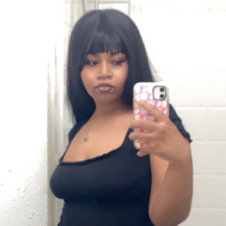 Nahá fotka uniklých OnlyFans od  Lady Lucifer 