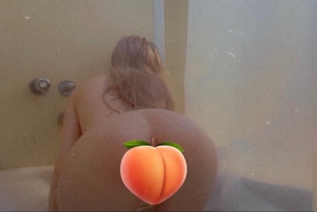 Foto desnuda filtrada de OnlyFans de Sexy Ginger Barbie 