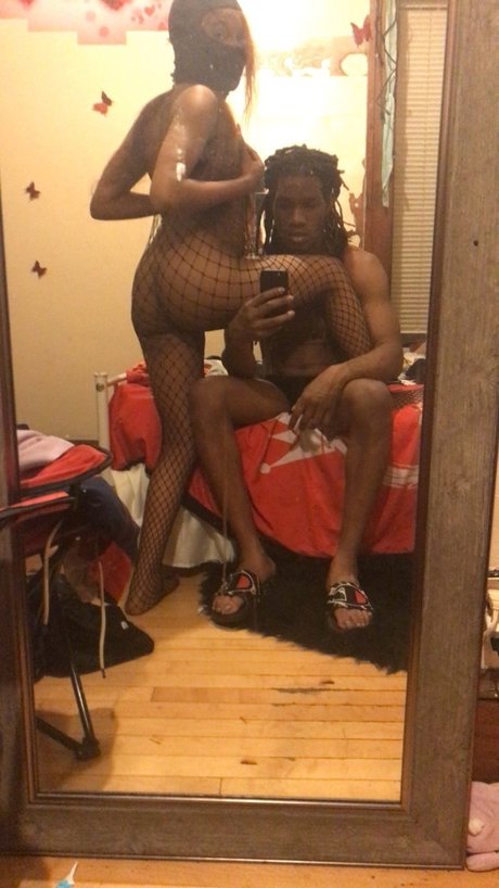 Naakte gelekte OnlyFans-foto van Savager3dd