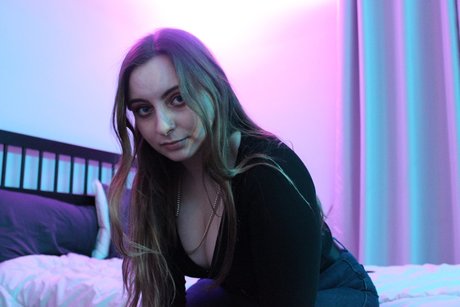 Naken lekkede OnlyFans-bilde av Sausha Solice