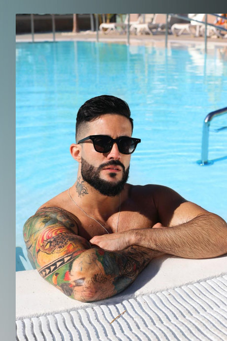 Foto di nudo di fuga di OnlyFans di Saul Model