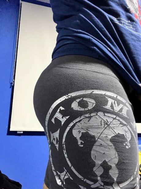 Naken lekkede OnlyFans-bilde av Henry