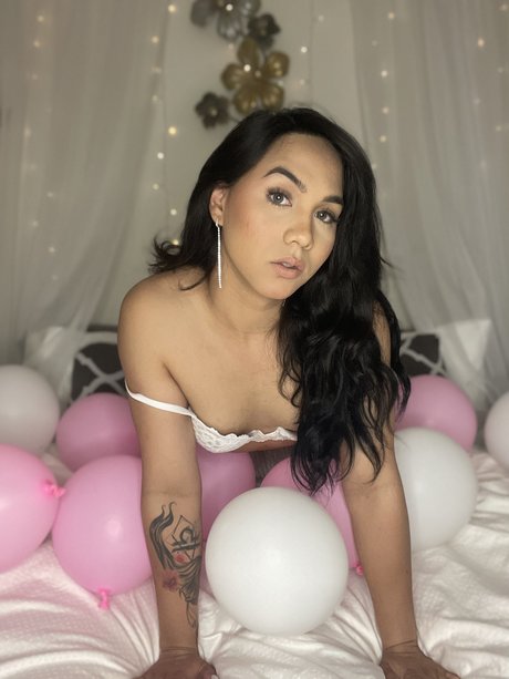 Naken lekkede OnlyFans-bilde av Andie B