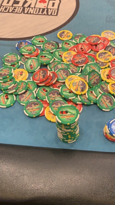 Naakte gelekte OnlyFans-foto van Ynwynw