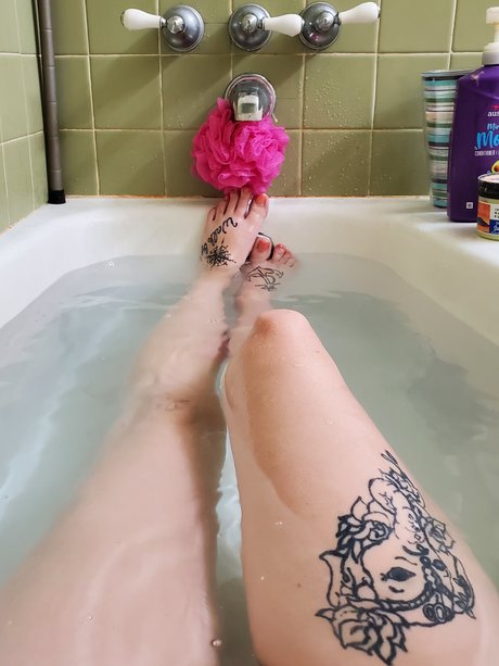 Foto di nudo di fuga di OnlyFans di Tattoomama