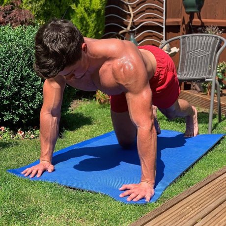 Nahá fotka uniklých OnlyFans od Zac Long