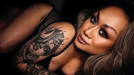 Foto di nudo di fuga di OnlyFans di  Ts Isis Magiqelle  Top 6 