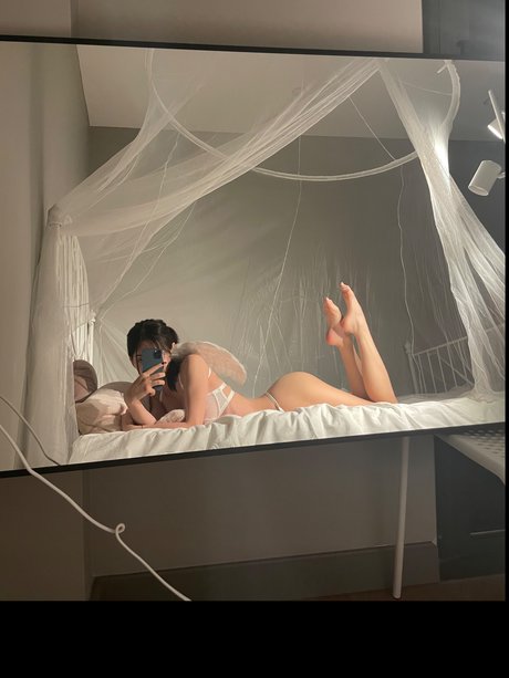 Naken lekkede OnlyFans-bilde av Alya Vural