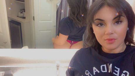 Mami OnlyFansリークヌード写真