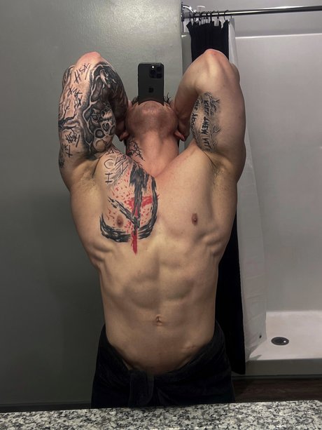 Nahá fotka uniklých OnlyFans od Ike