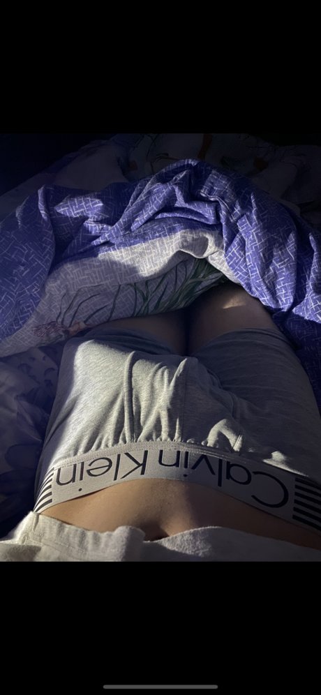 Naken lekkede OnlyFans-bilde av Nimfador