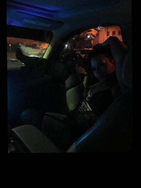 Nahá fotka uniklých OnlyFans od Persuasion