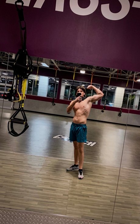 Naken lekkede OnlyFans-bilde av The Italian Stallion