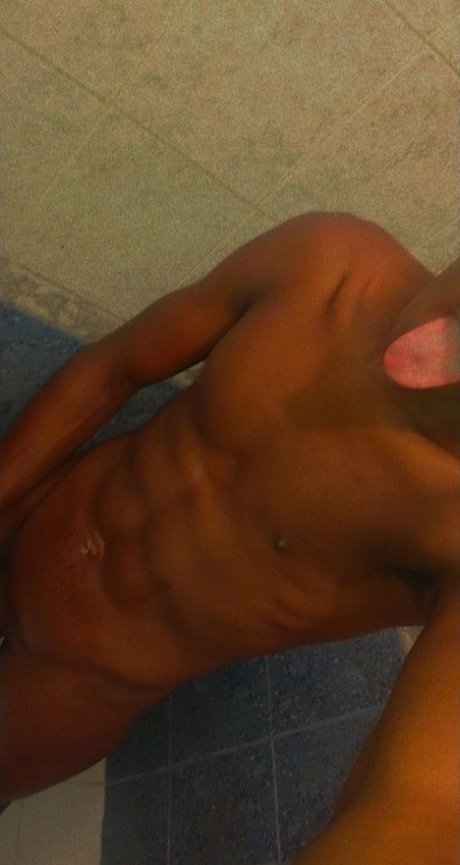 Naken lekkede OnlyFans-bilde av Bronw King