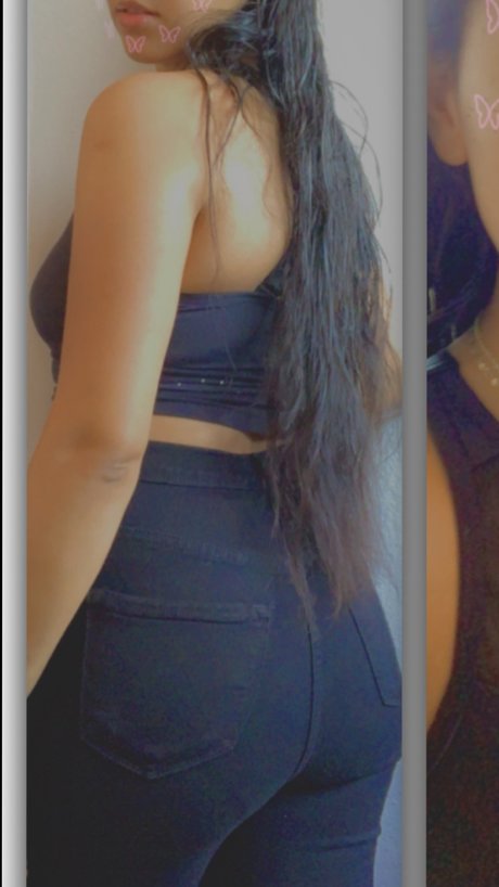 Обнаженная фотография утечки OnlyFans от Anii