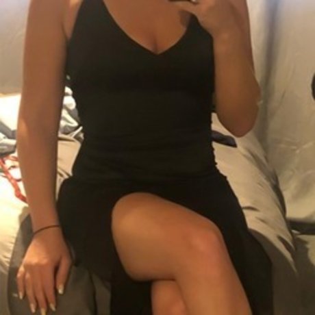 Foto desnuda filtrada de OnlyFans de Isla Royal 