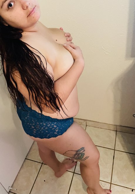 Обнаженная фотография утечки OnlyFans от Grace Olague