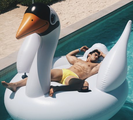 Foto di nudo di fuga di OnlyFans di Xclusive Boy Free