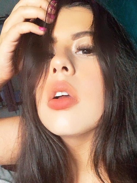 Alasti lekkinud OnlyFans-i pilt Madelines