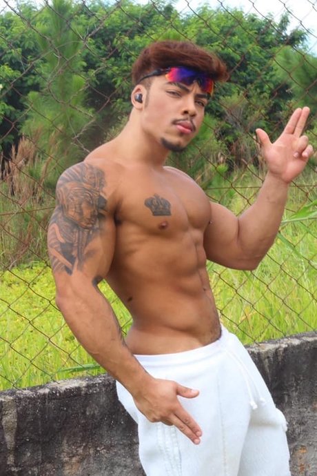 Foto di nudo di fuga di OnlyFans di Vinny Roy