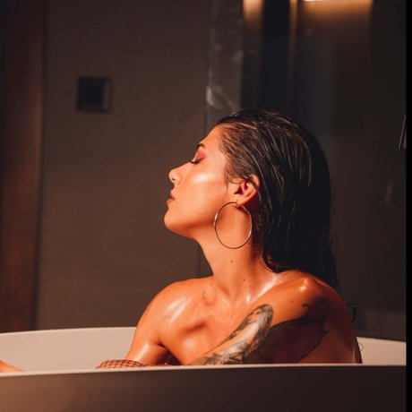 Обнаженная фотография утечки OnlyFans от Claudia M Garcia