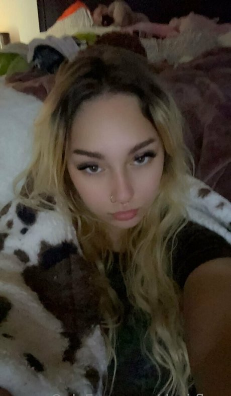 Photo nue de fuite OnlyFans de Desiflora