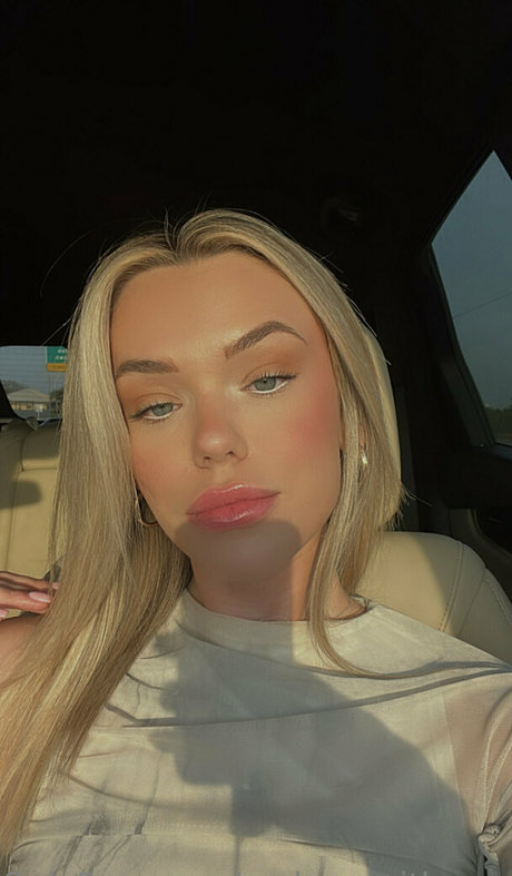 Foto desnuda filtrada de OnlyFans de Makeupwithmeredithh