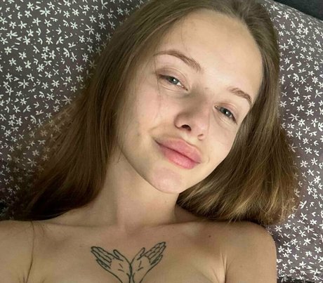 Foto di nudo di fuga di OnlyFans di Veronicaflowers