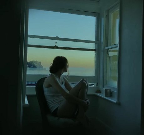 Alasti lekkinud OnlyFans-i pilt Jasmine Van Den Bogaerde