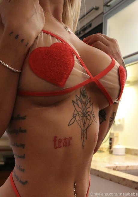 Nacktes geleaktes OnlyFans-Foto von Majabebe