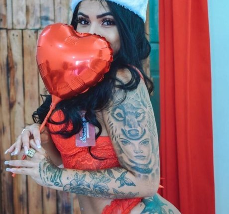 Обнаженная фотография утечки OnlyFans от Lua Carvalho