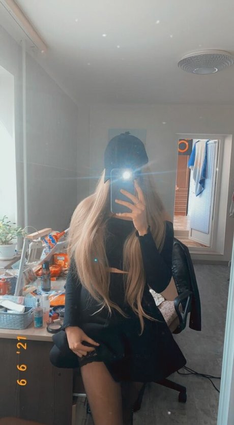 Photo nue de fuite OnlyFans de Lelyamt