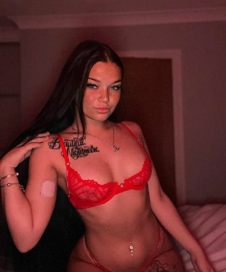 Nacktes geleaktes OnlyFans-Foto von Ellmaceyx