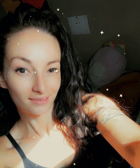 Naakte gelekte OnlyFans-foto van Chaos Garden