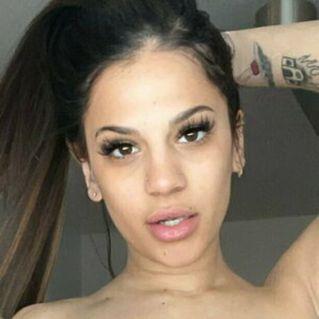 Foto di nudo di fuga di OnlyFans di Gbabezzz