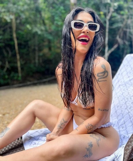 Nahá fotka uniklých OnlyFans od Cleo Pires