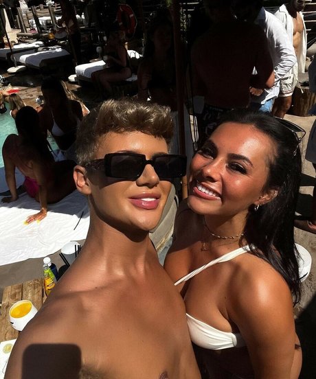 Nahá fotka uniklých OnlyFans od Paige Thorne