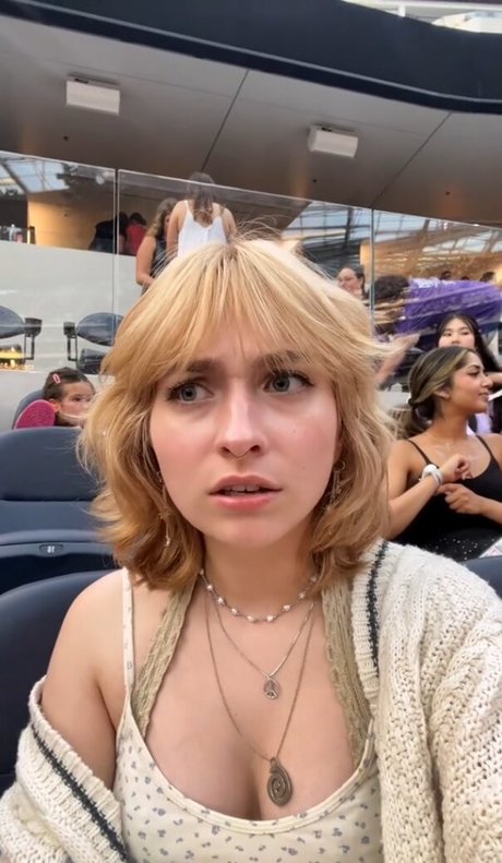 Naakte gelekte OnlyFans-foto van Soupytime