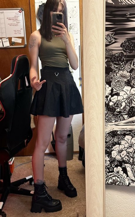 Foto di nudo di fuga di OnlyFans di Bitterbich