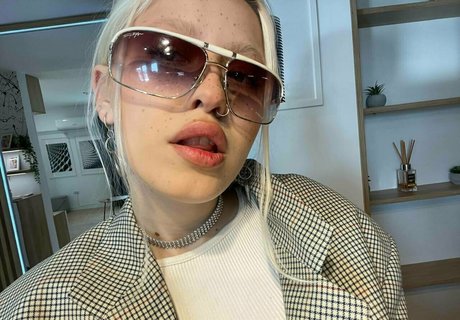 Nahá fotka uniklých OnlyFans od Woodsnaomi