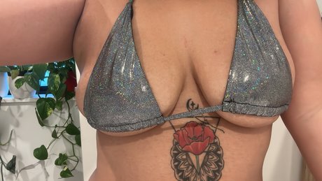 Maddy OnlyFansリークヌード写真