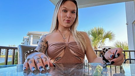 Naken läckt OnlyFans-bild av Lyssancris