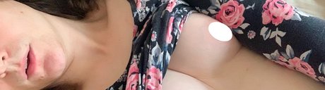 Foto di nudo di fuga di OnlyFans di Robyn Hartz