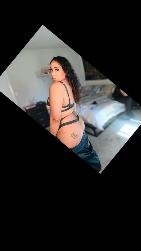 Naken lekkede OnlyFans-bilde av Kittlez