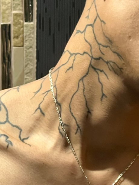 Nahá fotka uniklých OnlyFans od Josafath Constantino