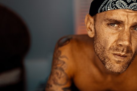 Обнаженная фотография утечки OnlyFans от Brad Bronton