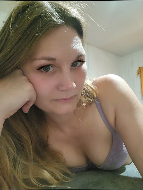 Nahá fotka uniklých OnlyFans od Mousey