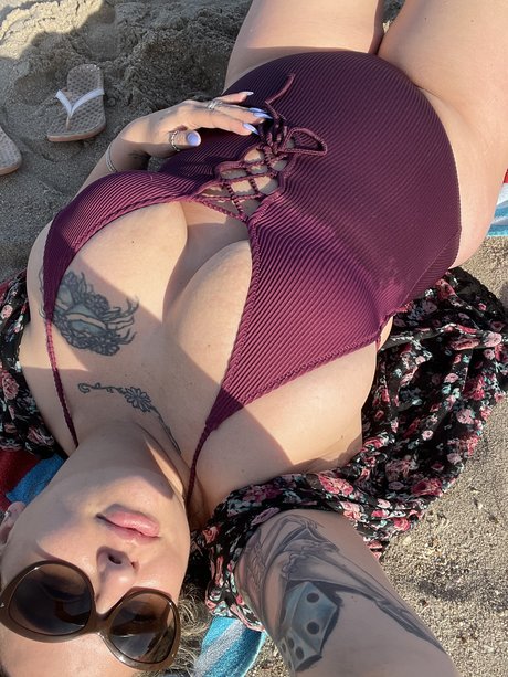 Nacktes geleaktes OnlyFans-Foto von Every Bit As Fun As I Look 