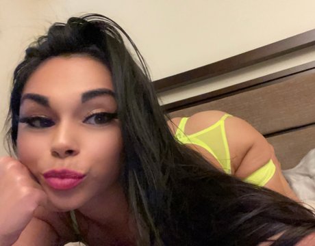 Foto di nudo di fuga di OnlyFans di Mya Milaya