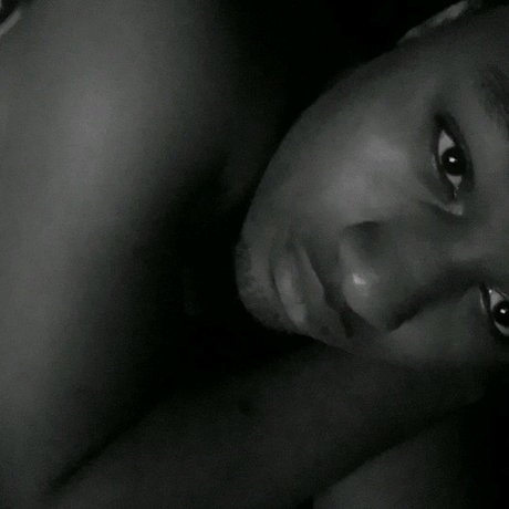 Foto di nudo di fuga di OnlyFans di Mixedbdb